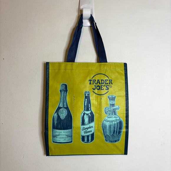 LOT 3x — Trader Joe’s 6 Bottle Wine Drink Beverage Carrier Gift Grocery Tote Bag - Picture 6 of 12